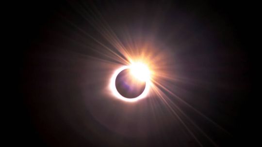 el-eclipse-solar-total-y-lluvia-de-perseidas-coincidiran-el-proximo-miercoles-12-de-agosto