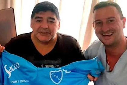 “lo-podrian-haber-salvado”:-el-masajista-de-maradona-hundio-a-luque-y-revelo-el-abandono-que-sufrio-el-diez