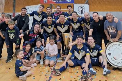 posadas-futsal-grito-campeon-en-la-division-de-honor-de-apofusa-y-ya-apunta-al-torneo-nacional