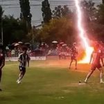 un-rayo-cayo-en-partido-del-ascenso-y-termino-en-tragedia