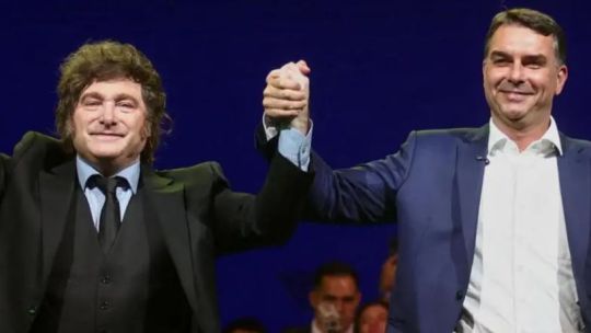flavio-bolsonaro-culpo-a-lula-por-la-crisis-con-argentina,-le-dedico-durisimas-criticas-y-le-mando-un-mensaje-de-apoyo-a-milei