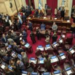 encuesta:-mientras-el-senado-debatia-la-ley-de-propiedad-privada,-el-57%-de-los-argentinos-reclama-un-cambio-de-gobierno-y-de-politicas