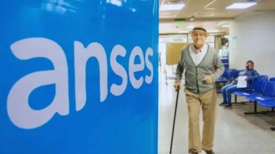 anses-adelanto-algunas-fechas:-quienes-son-los-primeros-en-cobrar-antes-del-feriado-de-agosto