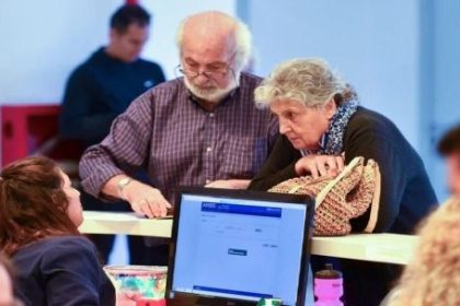 alerta-por-estafas-virtuales-a-jubilados:-pami-difundio-recomendaciones-para-detectar-perfiles-falsos-y-proteger-datos