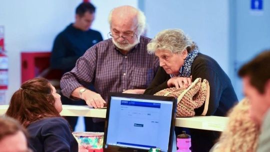 alerta-por-estafas-virtuales-a-jubilados:-pami-difundio-recomendaciones-para-detectar-perfiles-falsos-y-proteger-datos
