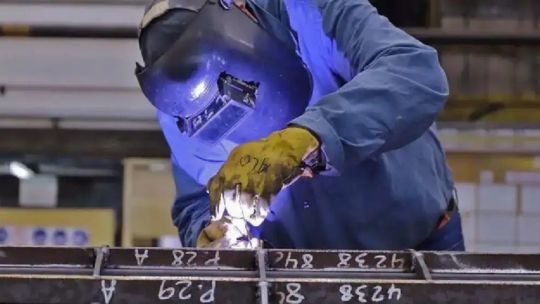 la-economia-busca-salir-del-estancamiento-y-las-consultoras-anticipan-una-mejora-de-hasta-1,9%-en-junio
