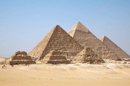 un-estudio-revela-el-avanzado-sistema-de-ingenieria-que-pudo-haber-facilitado-la-construccion-de-las-piramides-de-egipto