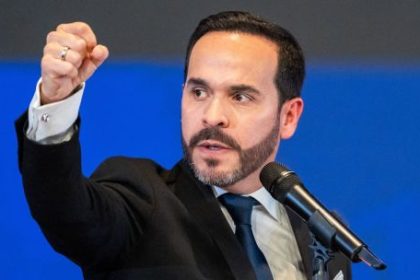 abelardo-de-la-espriella,-el-nuevo-presidente-de-colombia-que-rompe-con-petro-y-promete-un-giro-en-seguridad-y-economia