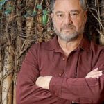 el-secreto-familiar-que-daniel-guebel-guardo-durante-20-anos-antes-de-convertirlo-en-novela