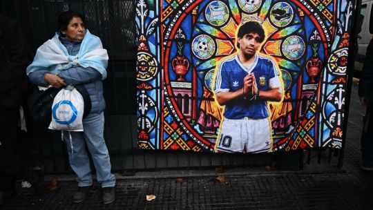 maradona-bloated,-bedridden-and-resigned-before-death,-says-icon’s-masseur