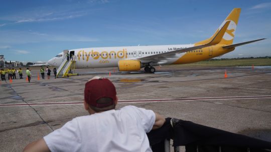 discount-argentine-airline-flybondi-ghosts-boeing,-slashes-75%-of-flights