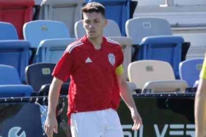 estados-unidos:-un-futbolista-argentino-fue-detenido-por-el-ice-en-un-aeropuerto-de-florida