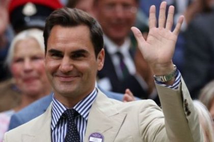 el-rey-del-cesped-sagrado:-roger-federer-y-su-idilio-eterno-con-la-catedral-de-wimbledon