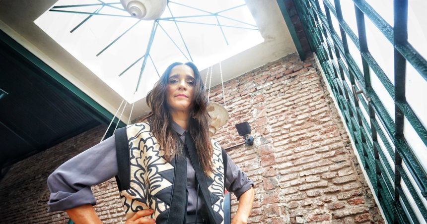julieta-venegas:-“no-habria-escrito-este-libro,-si-no-hubiera-vivido-en-buenos-aires”