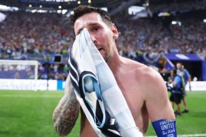 el-dolor-de-lionel-messi-tras-la-muerte-de-su-padre-jorge-y-el-recuerdo-de-su-llanto-en-el-debut-mundialista