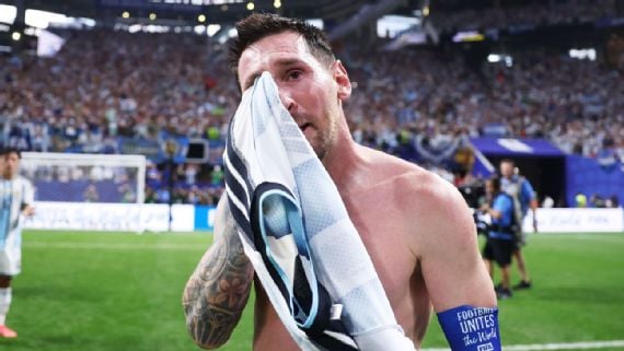 el-dolor-de-lionel-messi-tras-la-muerte-de-su-padre-jorge-y-el-recuerdo-de-su-llanto-en-el-debut-mundialista
