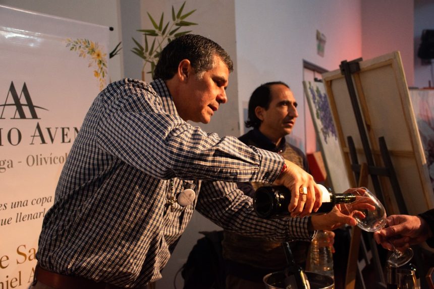 negocios,-arte-y-vinos:-atilio-avena-llego-a-posadas-con-sus-vinos-mendocinos-para-conquistar-nuevos-paladares