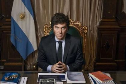 milei,-listo-para-‘atajar’-corridas:-posteo-que-“argentina-tendra-entre-us$-60-y-70-mil-millones”