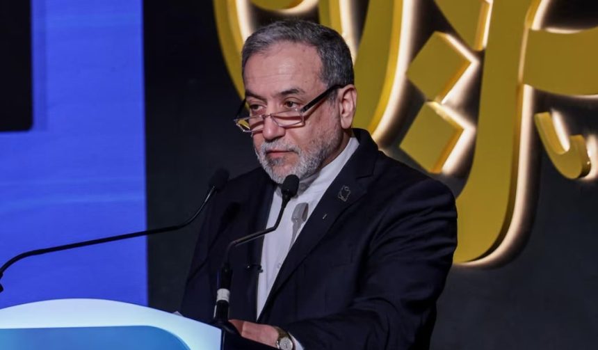 iran-aseguro-que-esta-“muy-cerca”-de-acordar-con-oman-una-nueva-ruta-maritima-en-el-estrecho-de-ormuz