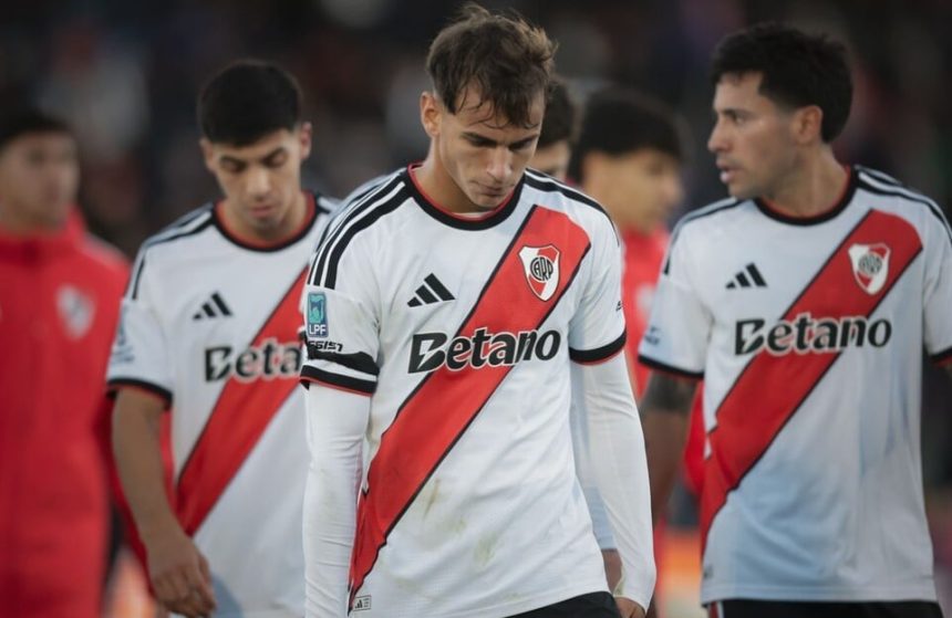 torneo-clausura-|-river-sufrio-otro-duro-golpe:-perdio-ante-tigre,-es-el-unico-equipo-sin-sumar-puntos-y-acumulo-seis-derrotas-consecutivas