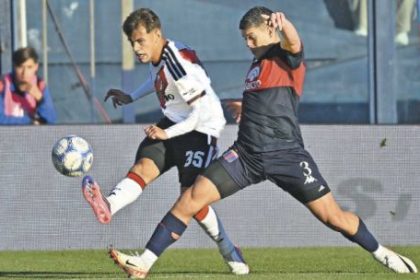 sin-puntos-y-sin-goles,-river-sufre-y-coudet-sigue-en-la-cuerda-floja