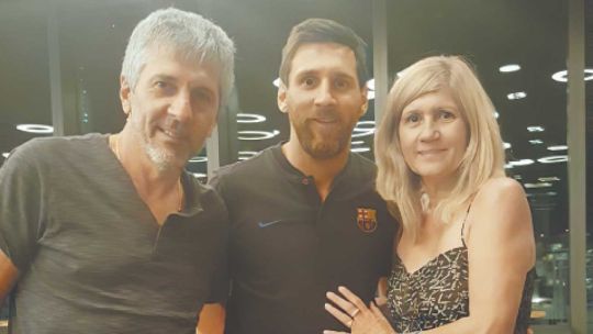 el-messi-detras-de-messi