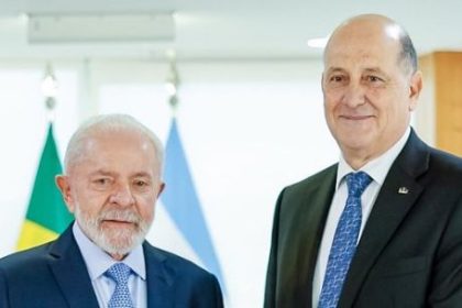 el-embajador-argentino-en-brasil-retorna-a-buenos-aires-en-medio-de-la-crisis-diplomatica