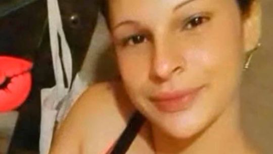 femicidio-en-lujan:-una-joven-de-27-anos-fue-asesinada-a-punaladas-delante-de-sus-tres-hijos