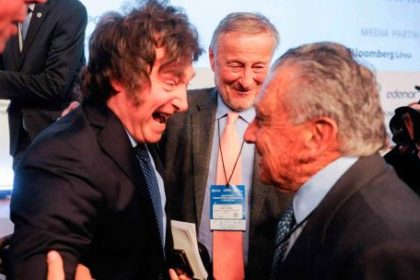 aeropuertos:-el-“empleado-fallado”-debe-tomar-una-decision-crucial-sobre-eurnekian-y-sus-negocios
