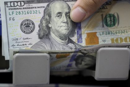 dolar-blue-hoy:-a-cuanto-cotiza-este-lunes-10-de-agosto