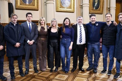 el-peronismo-se-recompone-en-el-congreso-y-crecen-los-reclamos-de-unidad,-pero-no-hay-senales-de-acercamiento-entre-cristina-y-kicillof