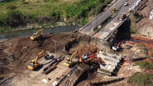 reabrieron-el-cruce-de-la-avenida-maipu-sobre-el-arroyo-pirayui-en-corrientes