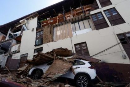 asi-fue-el-terremoto-de-7,4-en-colombia:-los-videos-e-imagenes-mas-impactantes