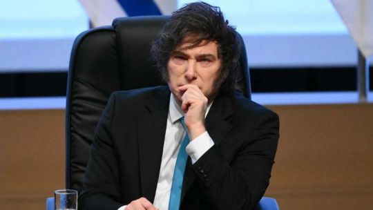 la-soledad-de-javier-milei-y-la-crisis-de-gestion-en-las-columnas-politicas-del-fin-de-semana