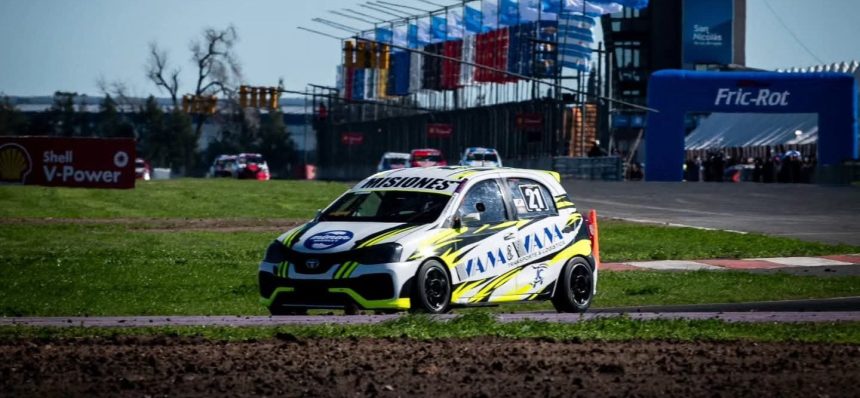 automovilismo-|-luciano-viana-cerro-un-fin-de-semana-positivo-en-san-nicolas-y-sumo-puntos-en-su-regreso-al-turismo-pista