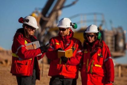 aseguran-que-faltan-trabajadores-para-el-boom-minero:-cuales-son-los-perfiles-mas-dificiles-de-conseguir
