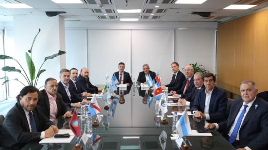 gobernadores-del-norte-grande:-valdes-confirmo-la-presencia-de-santilli-y-pedira-una-tarifa-por-zona-calida