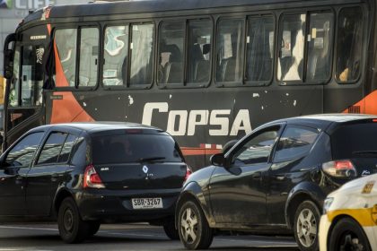 adolescente-de-16-anos-esta-grave-tras-ser-atropellado-por-un-omnibus-interdepartamental-en-montevideo