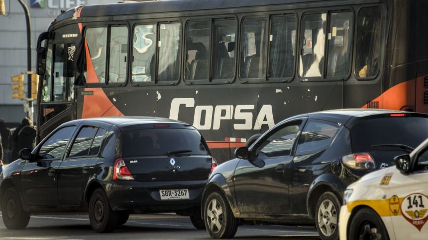 adolescente-de-16-anos-esta-grave-tras-ser-atropellado-por-un-omnibus-interdepartamental-en-montevideo