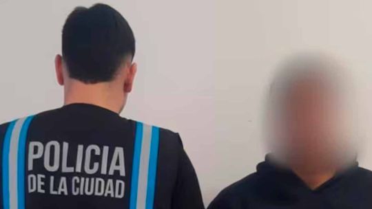 detuvieron-a-un-“viudo-negro”-que-citaba-mujeres-en-retiro:-les-hablaba-por-una-app,-las-ataba-y-les-robaba