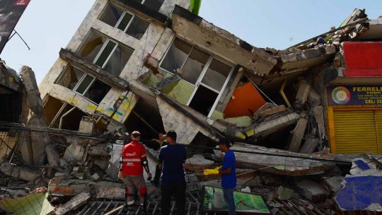 terremoto-en-colombia:-“hay-850-heridos-y-mas-de-2000-desaparecidos”