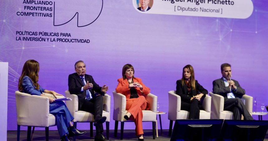bullrich-afirmo-que-un-gobierno-que-reforma-y-va-para-adelante-“en-algunos-momentos-choca”