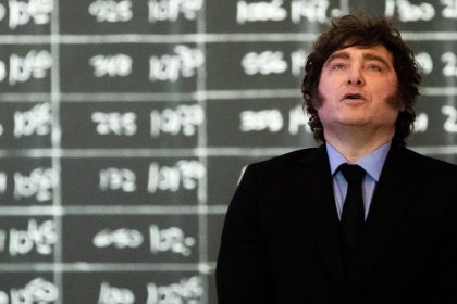 milei-y-la-economia-atados-a-un-mastil-y-a-la-deriva-de-los-vientos