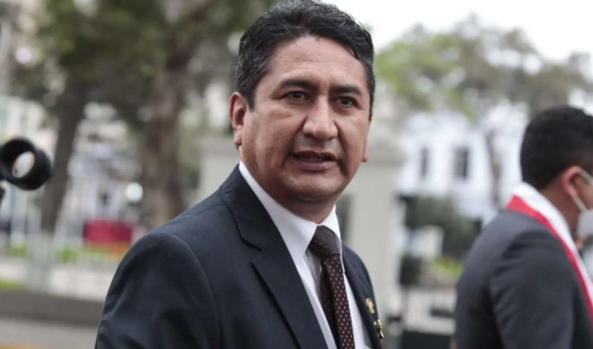 interpol-elimina-orden-de-ubicacion-y-captura-contra-vladimir-cerron