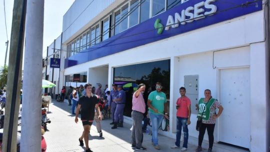 anses-activo-las-acreditaciones-del-miercoles-12-de-agosto:-las-terminaciones-de-dni-habilitadas-para-cobrar-este-miercoles