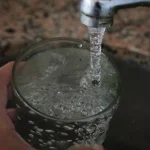 vecinos-de-la-plata-llevan-semanas-sin-agua-y-absa-responsabiliza-a-edelap