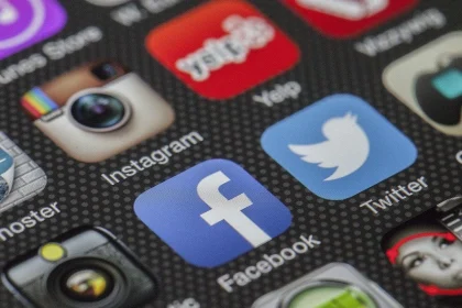 meta,-google,-tiktok-y-snapchat-enfrentan-mas-de-3.000-demandas-por-adiccion-juvenil