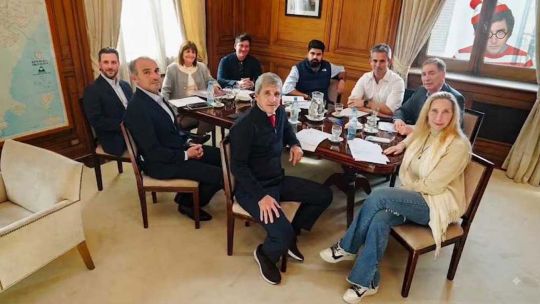 dia-973:-mesa-politica,-¿no-se-dan-cuenta-que-el-presidente-no-gobierna?