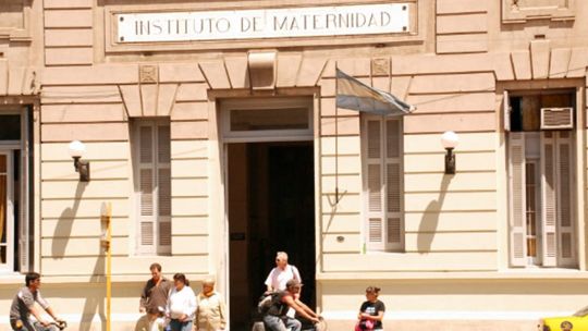 desmienten-el-cobro-a-extranjeros-en-cordoba:-“no-estamos-preparados”-para-hacerlo-en-los-hospitales-publicos,-segun-la-unc
