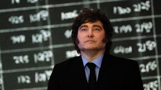milei-eases-cash-crunch-to-reignite-economic-growth-in-argentina